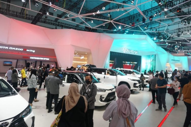 Nilai transaksi GIIAS 2022 mencapai Rp 11,7 triliun, tertinggi sepanjang sejarah. (foto, dok. Toyota)