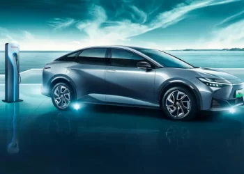 Innova Hybrid Melulu, Bosenn, Nih Cek Mobil Listrik Terbaru Toyota