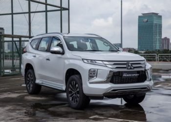 Gila, Harga Pajero Sport Bekas Masih Tinggi Aja