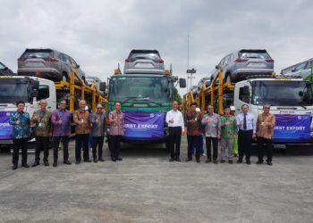 Toyota Bikin Sejarah Baru Lagi, Ekspor Mobil Hybrid Perdana dari Karawang