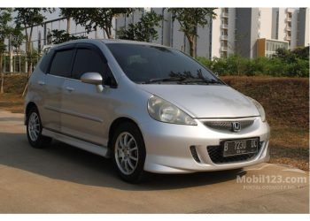 Honda Jazz VTEC Sudah Nyundul Rp 100 Juta