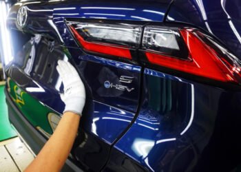 Mobil Hybrid Dongkrak Ekspor Toyota