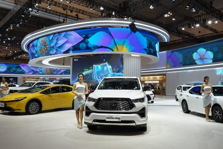Toyota Innova Zenix Hybrid di GIIAS 2023. (ist)