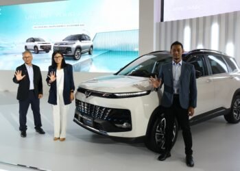 Garansi Baterai Wuling Almaz Hybrid Lumayan, Nggak Kalah dari Si Anu