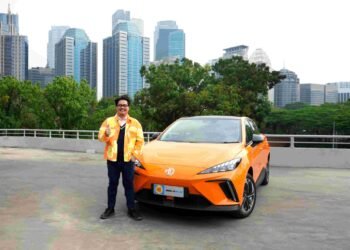 Fitur dan Teknologi MG 4 EV Orange