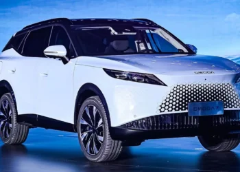 Barang Begini Mau Lawan RAV4, Emang Bisa????