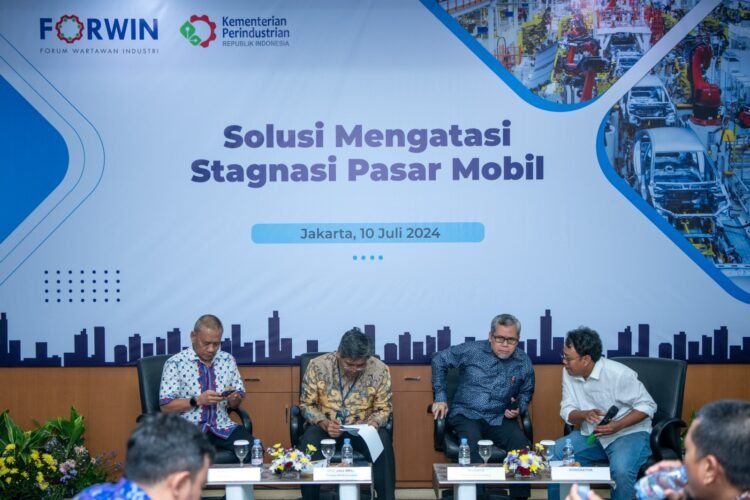 Diskusi otomotif yang digelar Forwin. (ist)