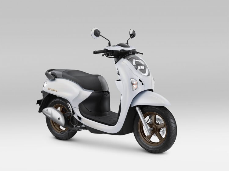 New Honda Scoopy Prestige. (AHM)