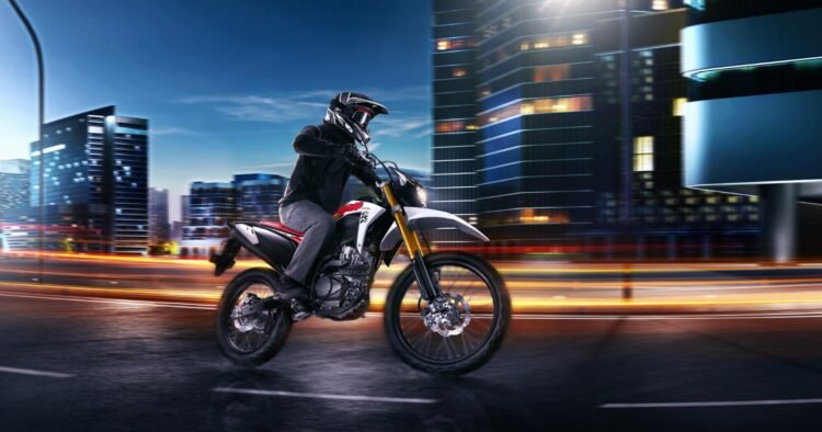 Honda CRF 150L. (ist)