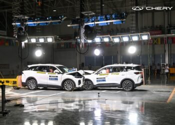 Chery TIGGO 9 Tantang Maut Lewat Simulasi Tabrakan Beruntun Tiga Mobil Sekaligus