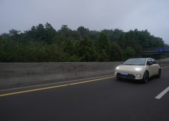 Penguasa Hatchback Listrik, Harga Rp300 Jutaan  