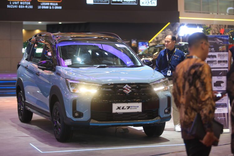 Suzuki XL7 dengan pilihan warna baru. (Foto: Ist)