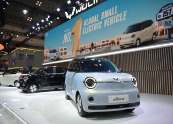 Wuling Aira ev Tantang Pasar Mobil Listrik Murah Lewat Debut Perdana di GIIAS 2026