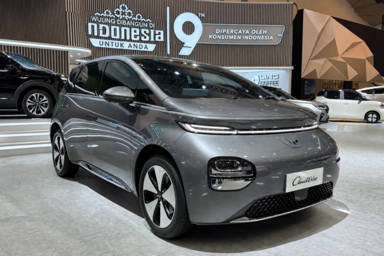 Wuling memperkenalkan New Cloud EV SE sebagai varian baru dari medium hatchback EV di GIIAS 2026. (Foto: Wuling)