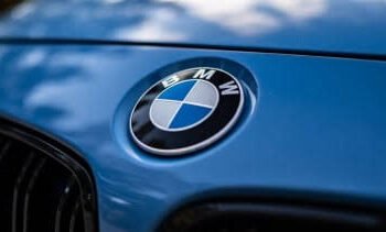 Persaingan Ketat Pasar Kendaraan Premium Indonesia di Tengah Persaingan Mobil Murah